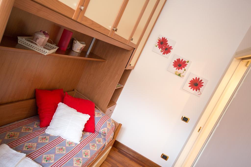 Appartamento La Finestra Su San Pietro Roma Habitación foto